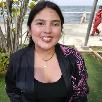 Babysitter in Caracas: Isabel Cristina