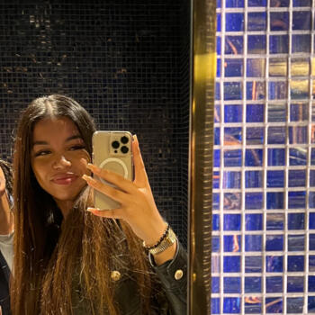 Babysitter in London: Assma