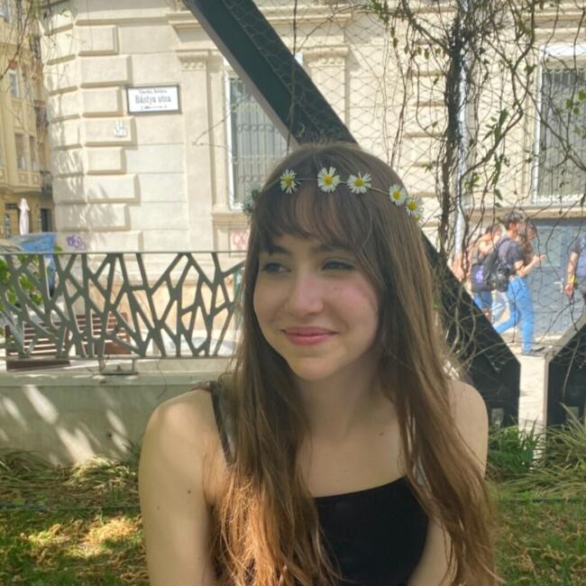 Babysitter in Budapest: Emese