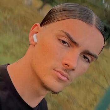 Babysitter in Juvignac: Louis