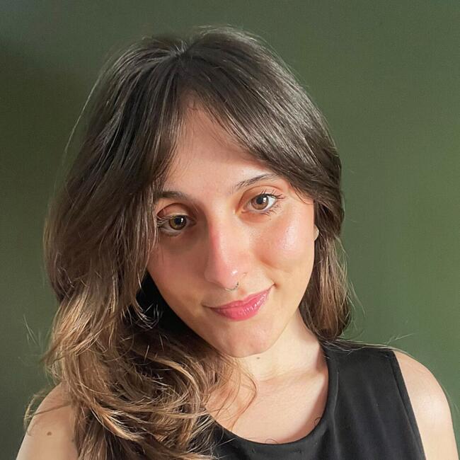 Babysitter in Lagoa: Mariana