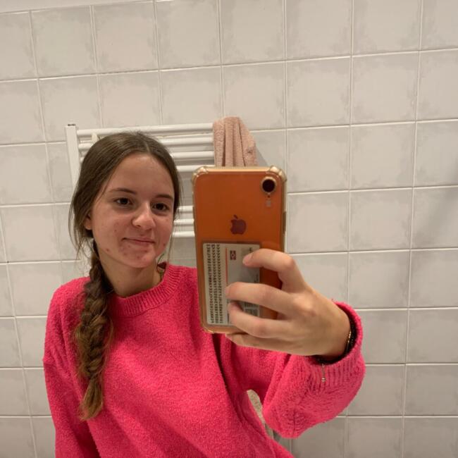 Babysitter in Brignoles: Lee-Ann