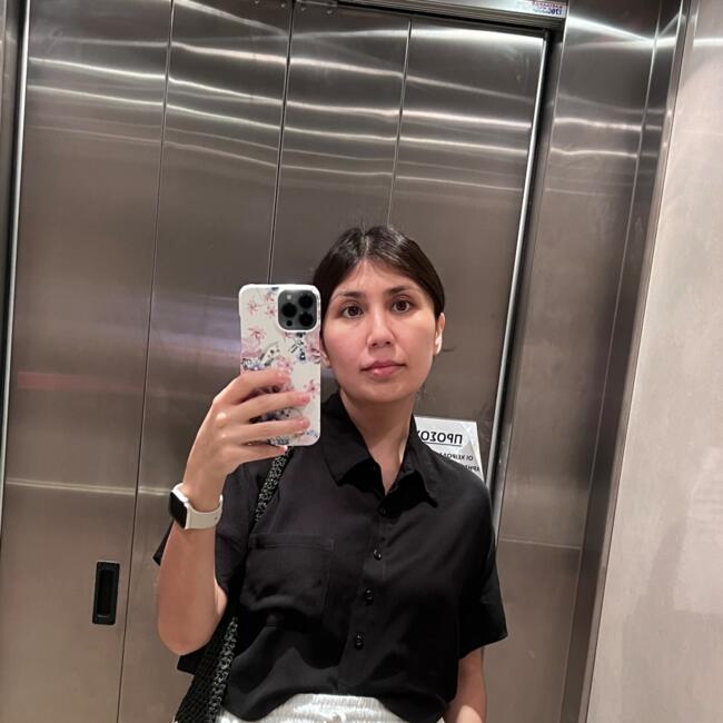 Δουλειά για babysitter στην περιοχή Βύρωνας: Azaliia