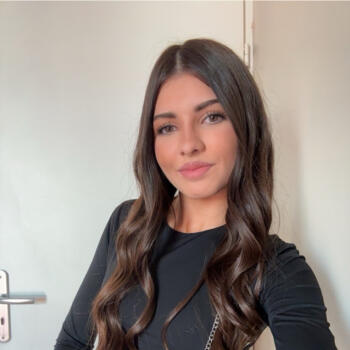 Babysitter in Hem: Clara