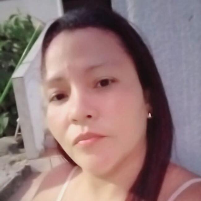 Babysitter in São Pedro da Aldeia: Flávia