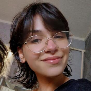 Nanny in Châlons-en-Champagne: Ines