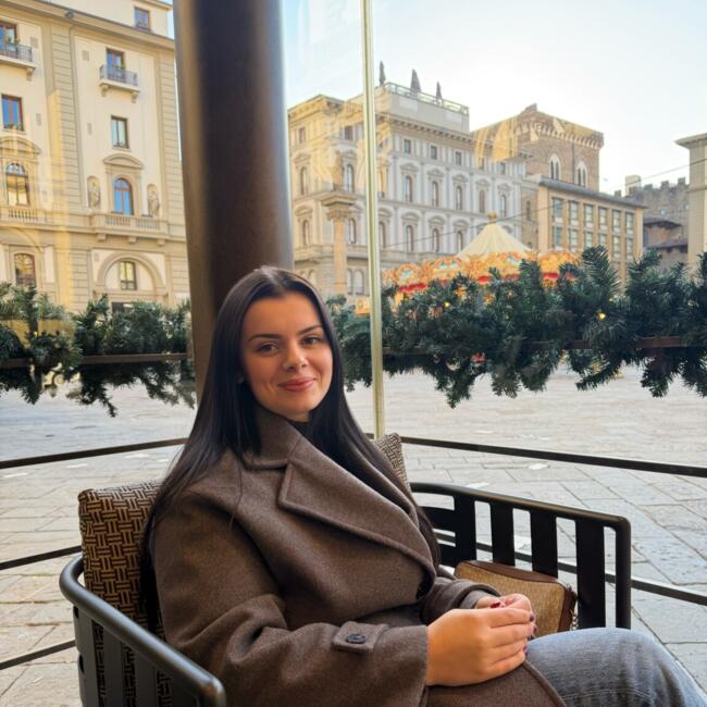Lavoro per babysitter a Firenze: Suada
