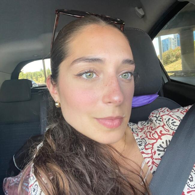 Babysitter in Sintra: Carolina