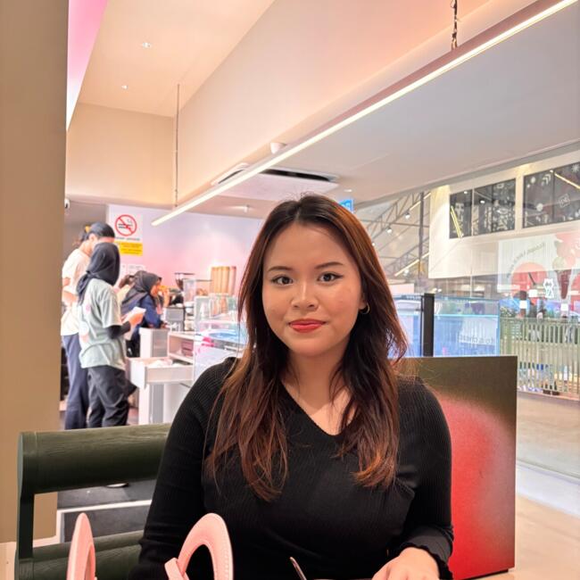 Babysitter in Dengkil: Mary