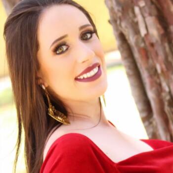 Babysitter Curitiba: Nayara