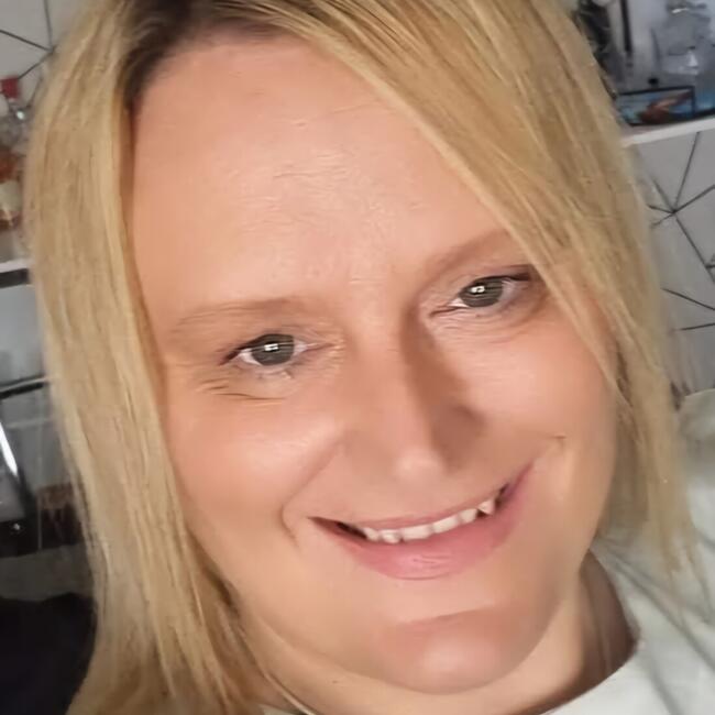 Babysitter in Leeds: Kelly