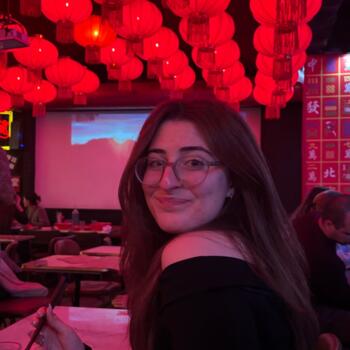 Babysitter in Paris: Sofia