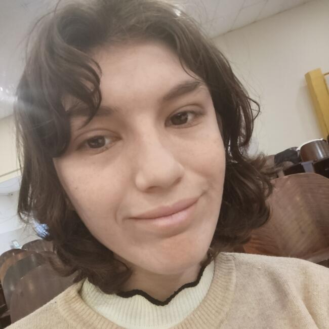 Babysitter in Almirante Brown: Kiara