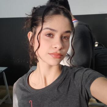 Niñera en Hernandarias: Mayra