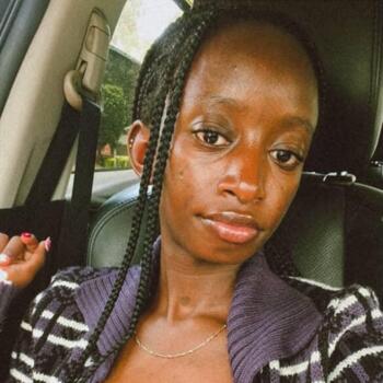 Babysitter Nairobi: Peninah