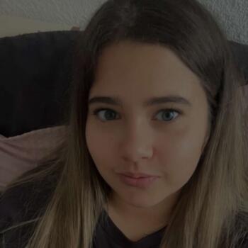 Babysitter in Annonay: Clémence