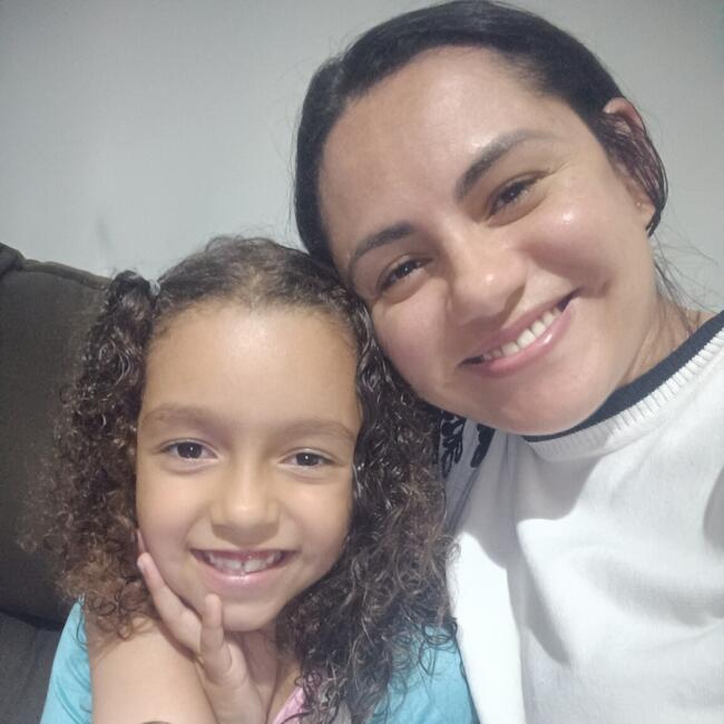 Emprego de babá em Pouso Alegre: Ana Caroline