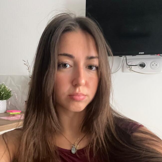 Babysitter in Bastia: Alexia