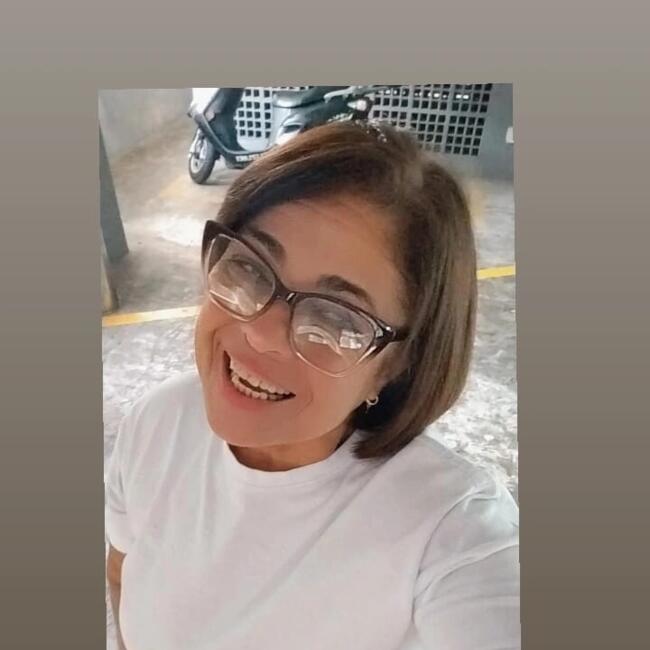 Babysitter in Queimados: Andrea