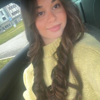 Babysitter in Hauteville-sur-Fier: Myriam