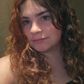 Babysitter in Nine Mile Falls: Trinity