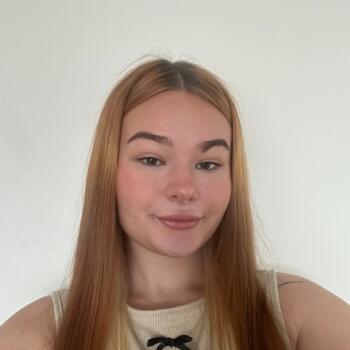 Babysitter in Sheffield: Freya