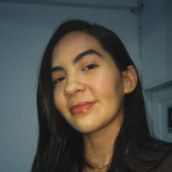 Babysitter in Ananindeua: Elaine