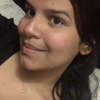 Babysitter Avilés: Isabella Escalante