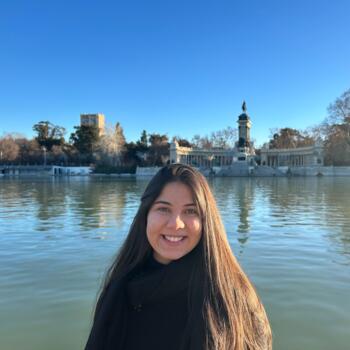 Babysitter in Canoas: Helena