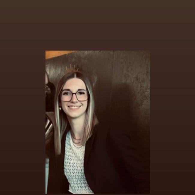 Babysitter in Le Pontet: Ambre