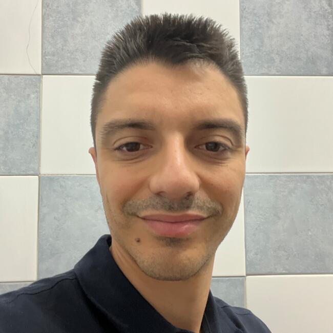Lavoro per babysitter a Pomigliano d'Arco: Gennaro