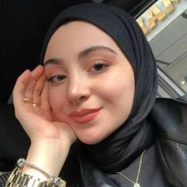 Babysitter in Amman: Hala