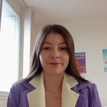 Babysitter in Niort: Lucie