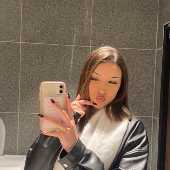 Babysitter in Blois: Kenza