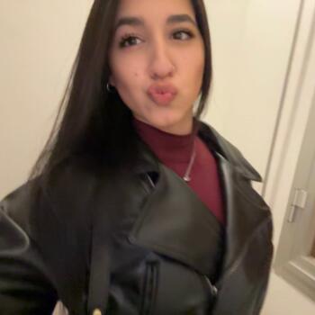 Babysitter a Medicina-Buda: AMINA