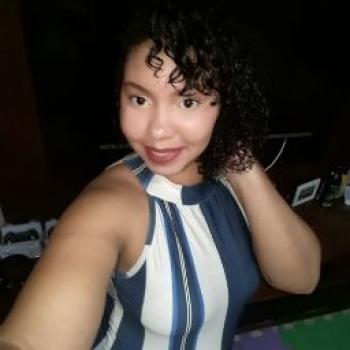 Babysitters in Vila Velha: July Stefany