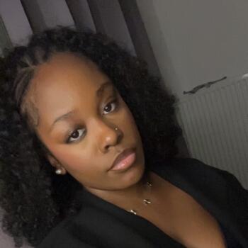 Babysitter in Cergy: Keren