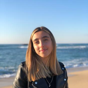 Babysitter in Pedrouços: Inês