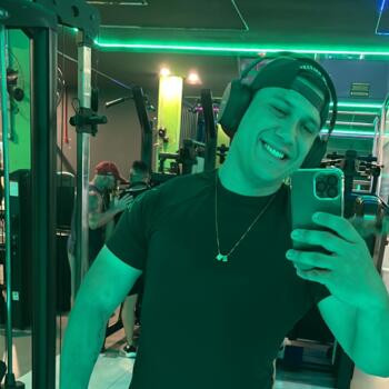 Emprego de babá em São José (São José): emprego de babá Giuliano