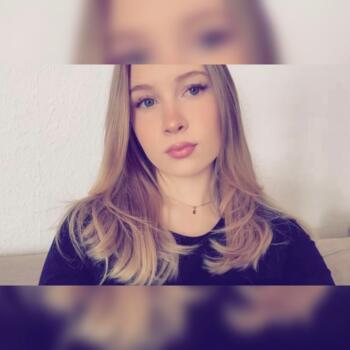 Babysitter in Wilhermsdorf: Emely