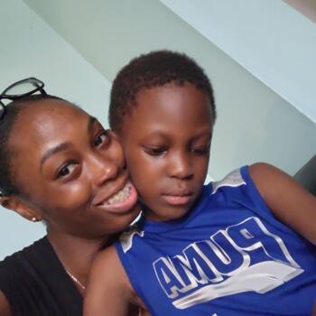 Babysitting job in Hamilton: babysitting job Shaneil