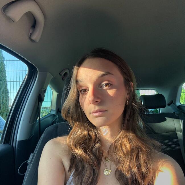 Babysitter in Guilherand-Granges: Ema