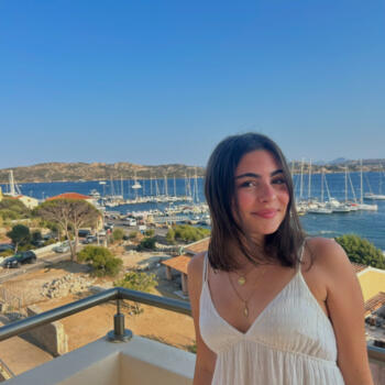 Babysitter in Montrouge: Lily