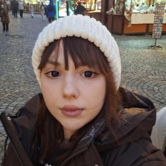 Praca dla opiekunki do dziecka w Legnica: Adrianna