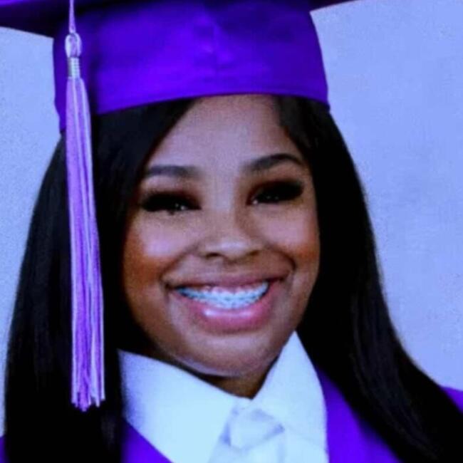 Babysitter in Kansas City: Lyric