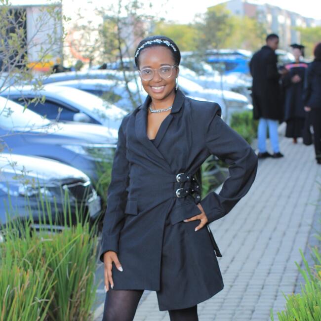 Babysitter in Roodepoort: Candice