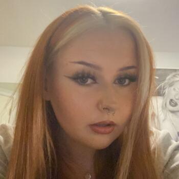 Babysitter in Leeds: Anna