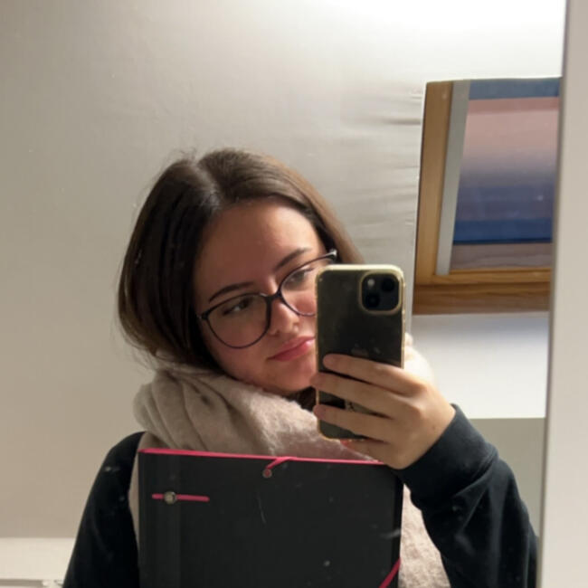 Babysitter in Argenteuil: Sofiya