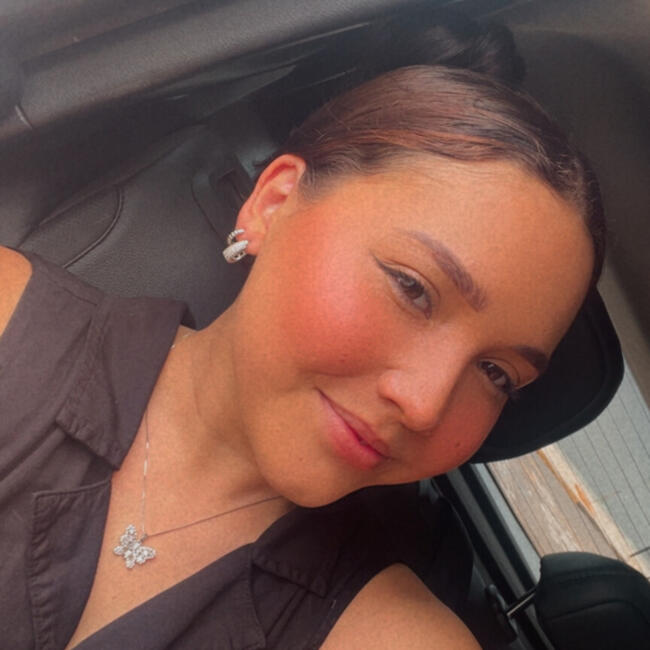 Babá em Apucarana: Bruna