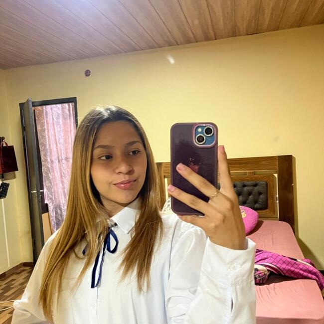 Babysitter in Encarnación: Cristina